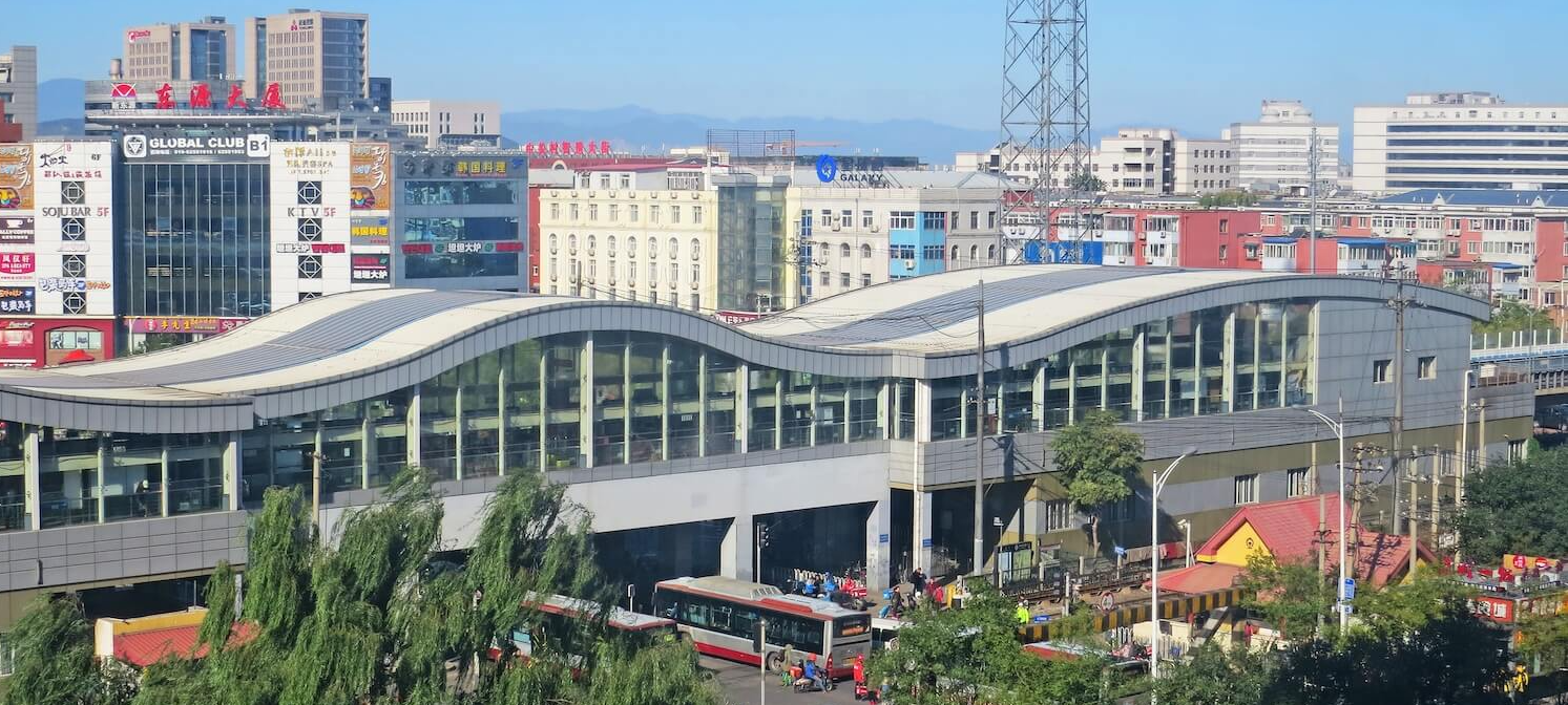 wdk_subway_station_daytime